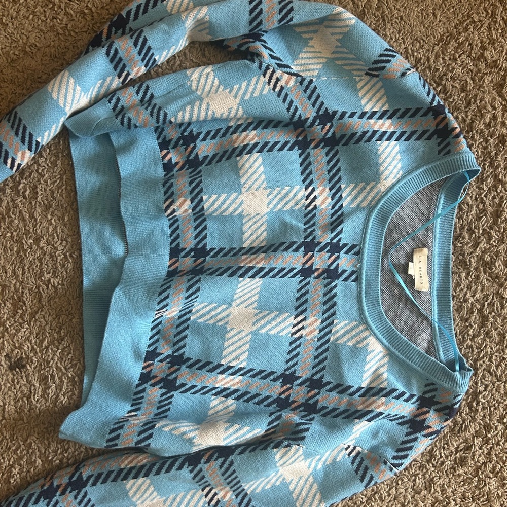 Cropped La Hearts Blue and White Knit Sweater (NWT)